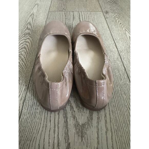 Abeo Tan Patent Leather Ballet Flat Size 6.5 - Picture 3 of 5